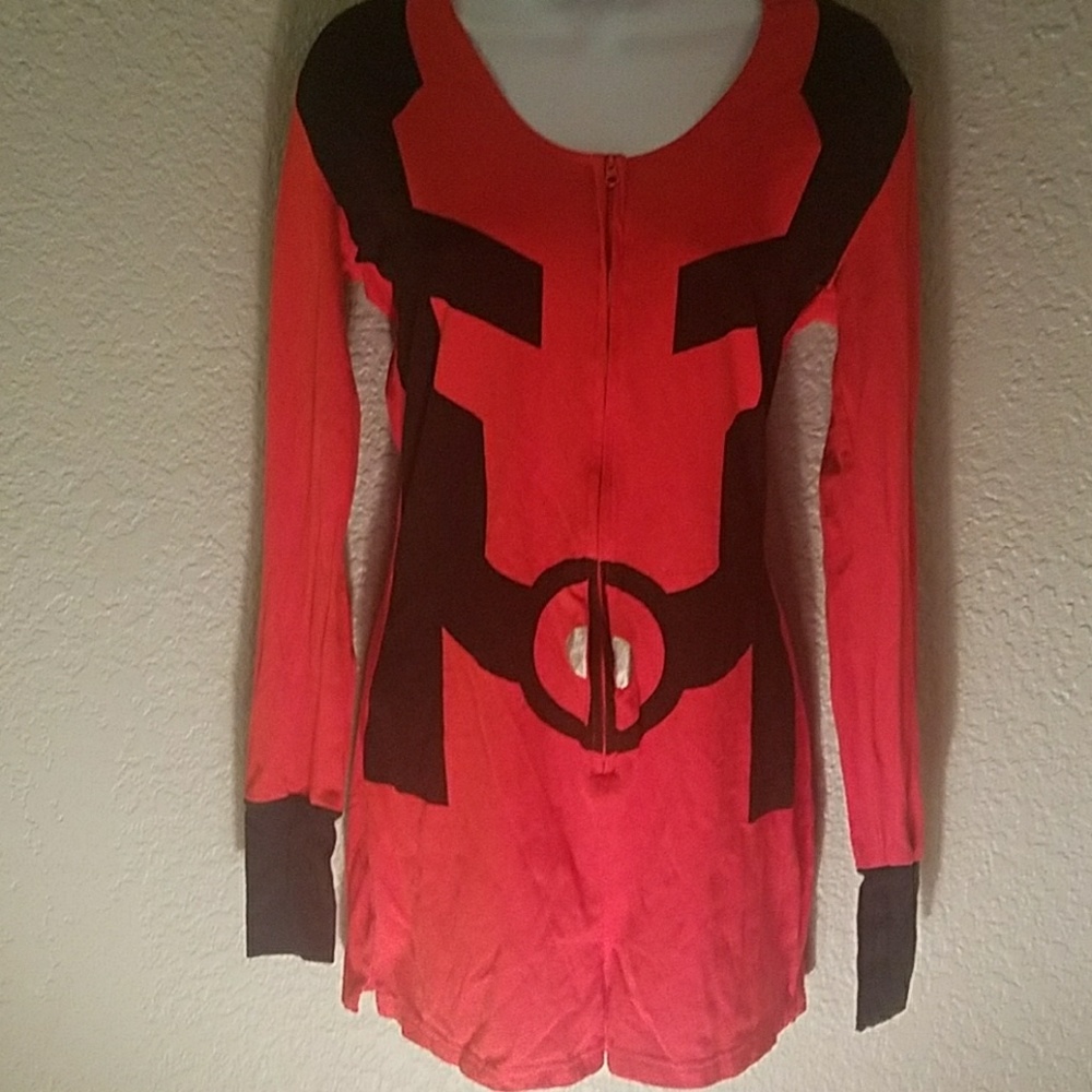 Hot Topic dead pool romper